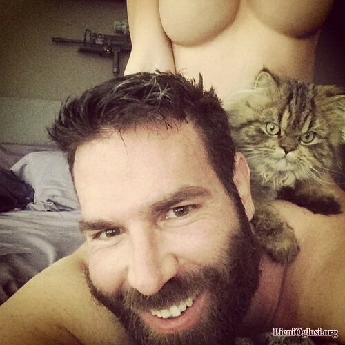 dan_bilzerian_kralj_instagrama_035.jpg